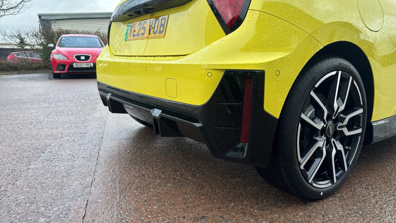 MINI Cooper 135kW E Sport [Level 2] 41kWh 3dr Auto Electric Hatchback